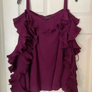 Women’s Top with Gorgeous Sleeves